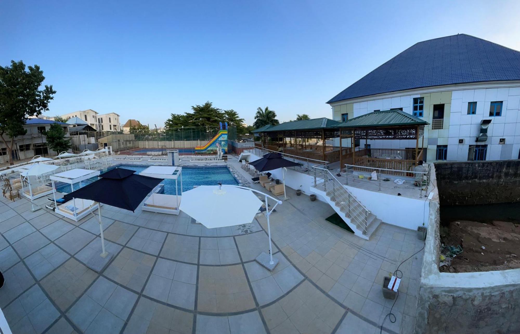 Aa Hotel And Suites Абуджа Экстерьер фото