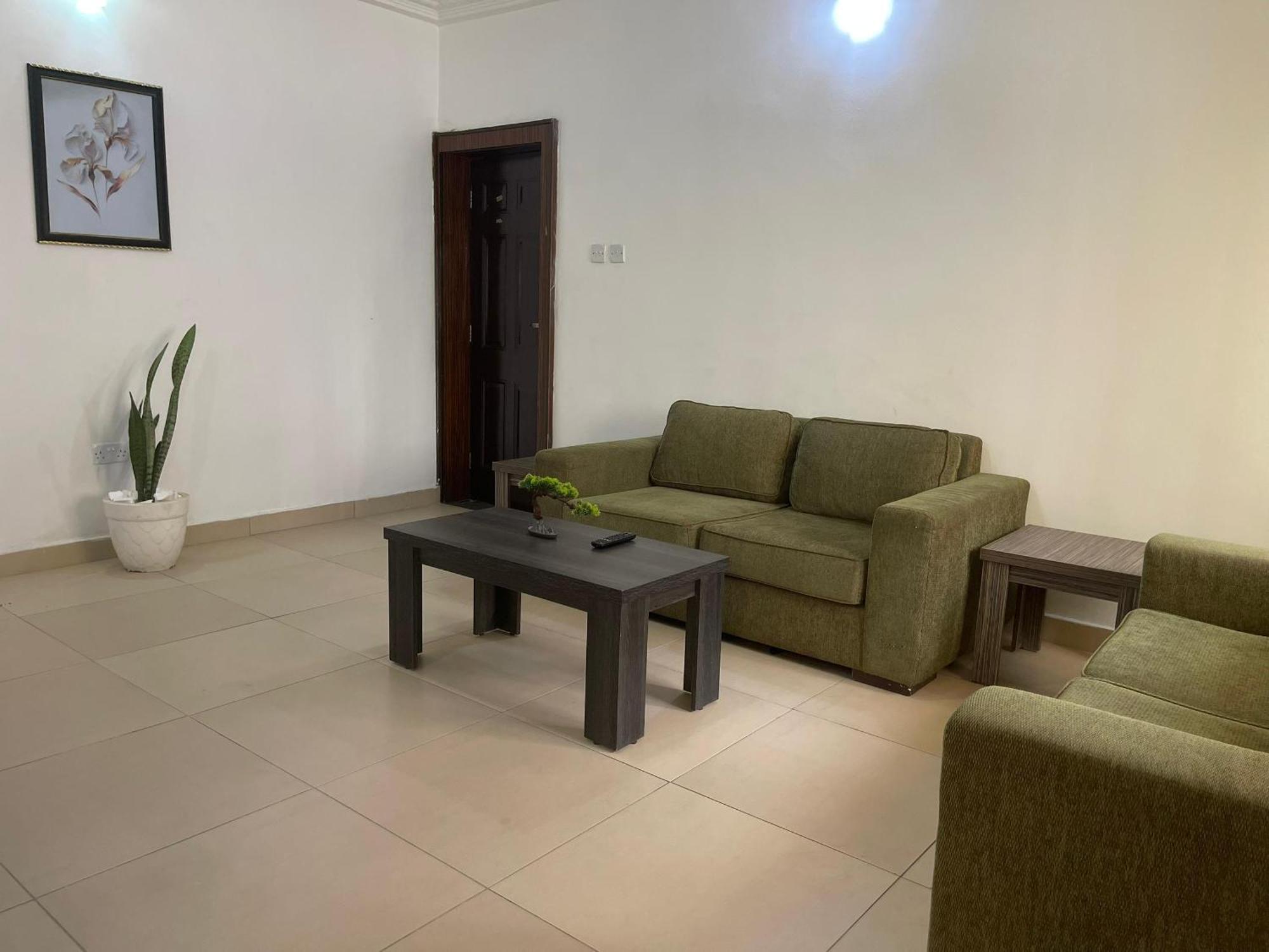 Aa Hotel And Suites Абуджа Экстерьер фото